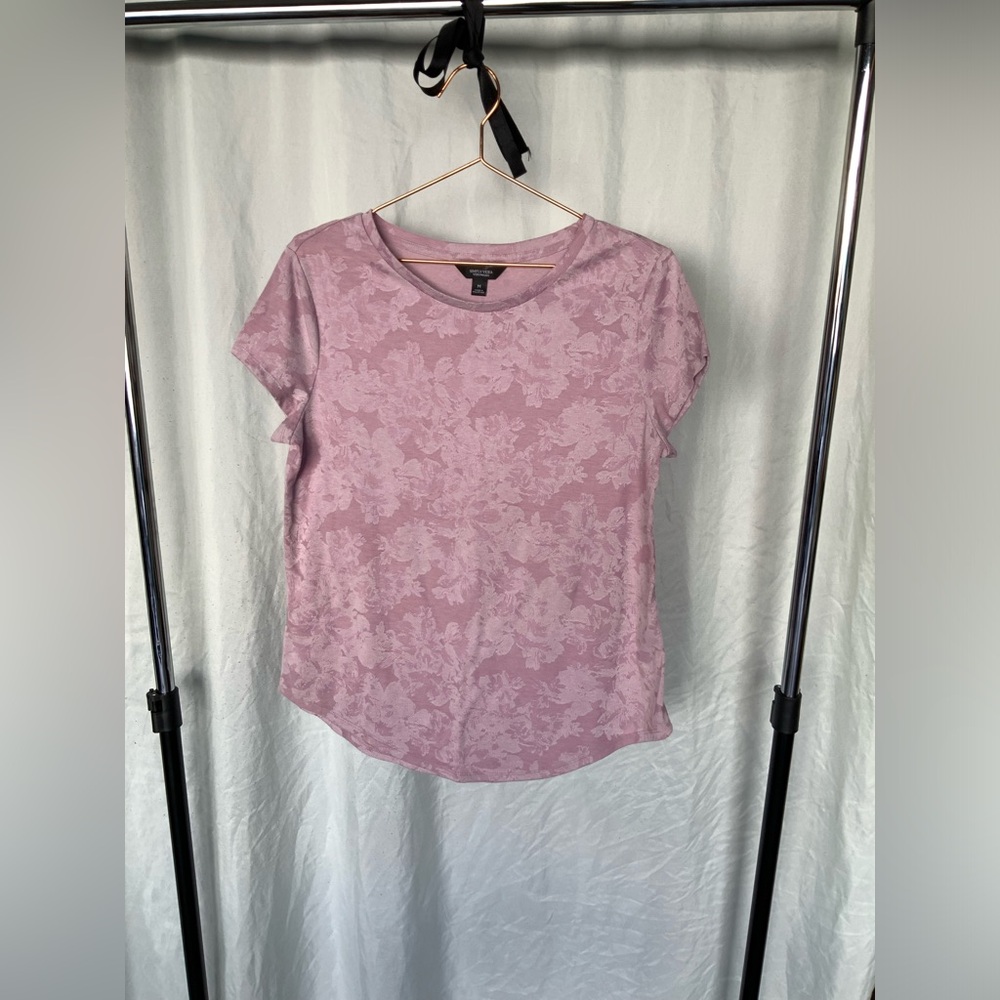Simply, Vera Wang pale, rose shirt